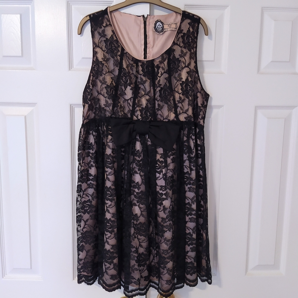 *SALE* Black Lace Overlay Sleeveless Dress
